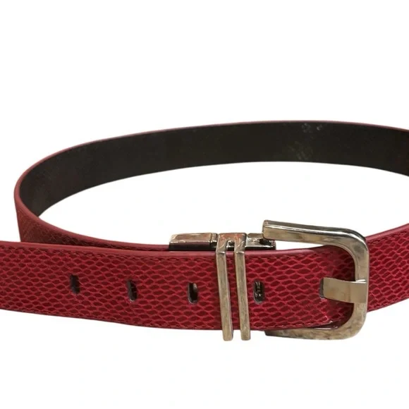 White House Black Market red & black reversible belt size Small - Picture 4 of 7